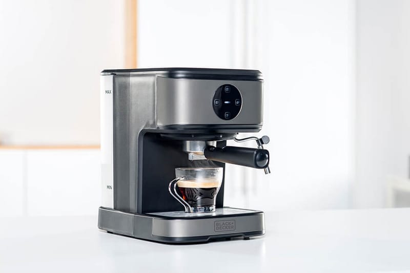 Espressomaskin 20 Bar - BLACK+DECKER - Hushåll - Matlagning & Bakning - Köksredskap & kökstillbehör