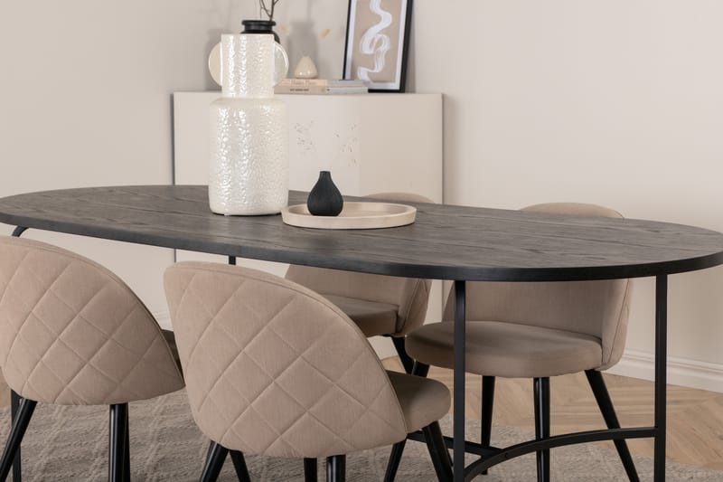 Skate ovalt matbord med 4st Velvet matstol - Möbler - Bord & matgrupper - Matgrupper