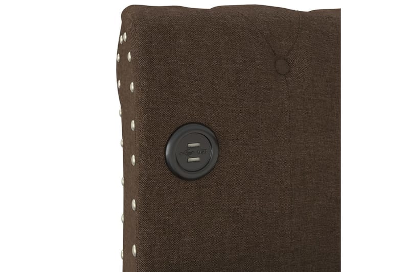 Dagbädd med madrass USB brun tyg 90x200 cm - Brun - Möbler - Soffa - Dagbäddar