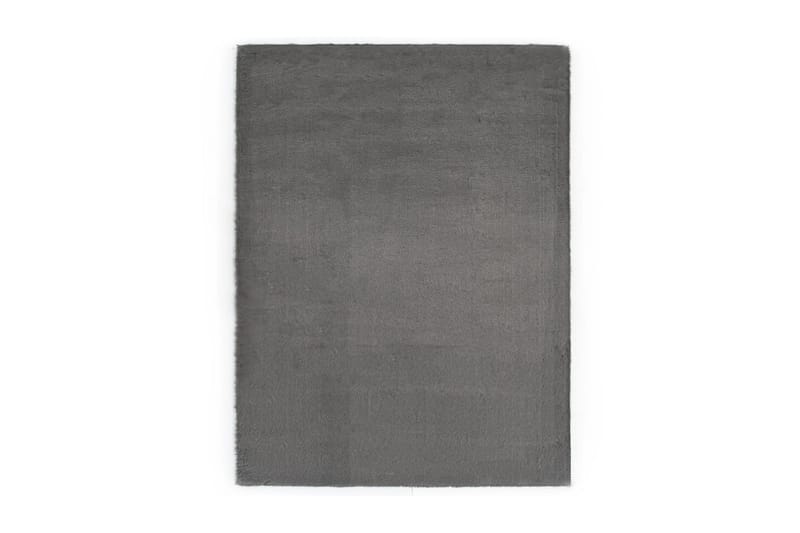 Matta 160x230 cm konstpäls mörkgrå - Grå - Textil & mattor - Mattor - Utomhusmattor - Plastmattor