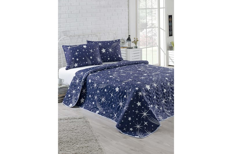 EnLora Home Överkast Dubbelt 200x220+2 Kuddfodral Quiltat - Vit/Mörkblå - Textil & mattor - Sängkläder - Bäddset & påslakanset - Påslakanset dubbelsäng